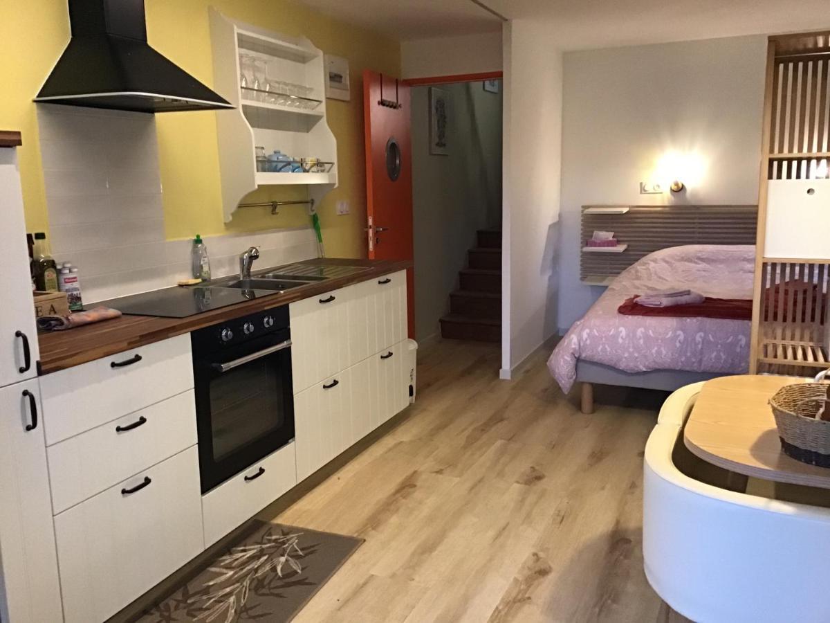 La Mazille , Cossy Vakantiestudio Met Zwembad In Zuid-Bourgogne Anglure-sous-Dun Exteriör bild